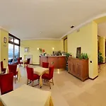 Europa Hotel 3*